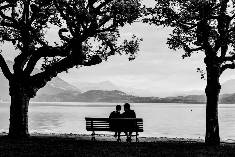 Romantische Trauung an einer Hochzeitslocation am Zugersee im Kanton Zug.