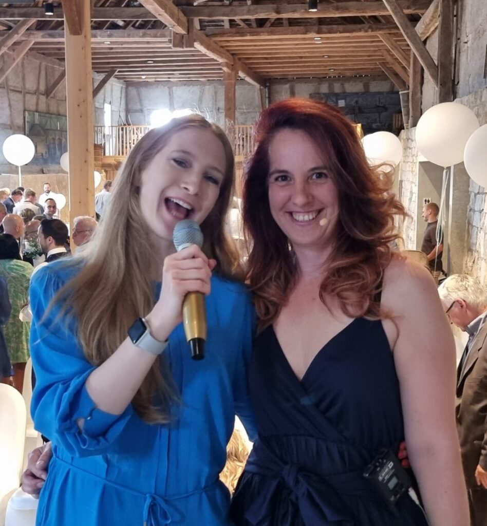 Natalia Sängerin freie Trauung freie-trauredner DJ und Sängerin